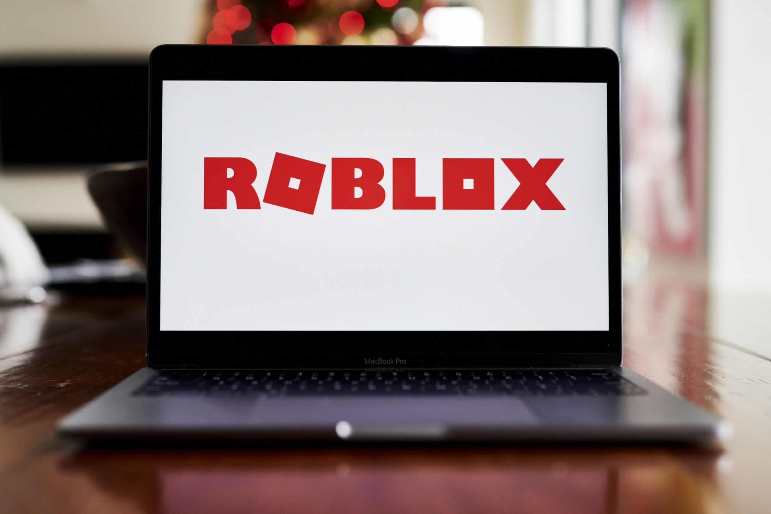 Popular Online Game Developer Roblox Goes Public In Rare Direct Listing - macbook pro roblox